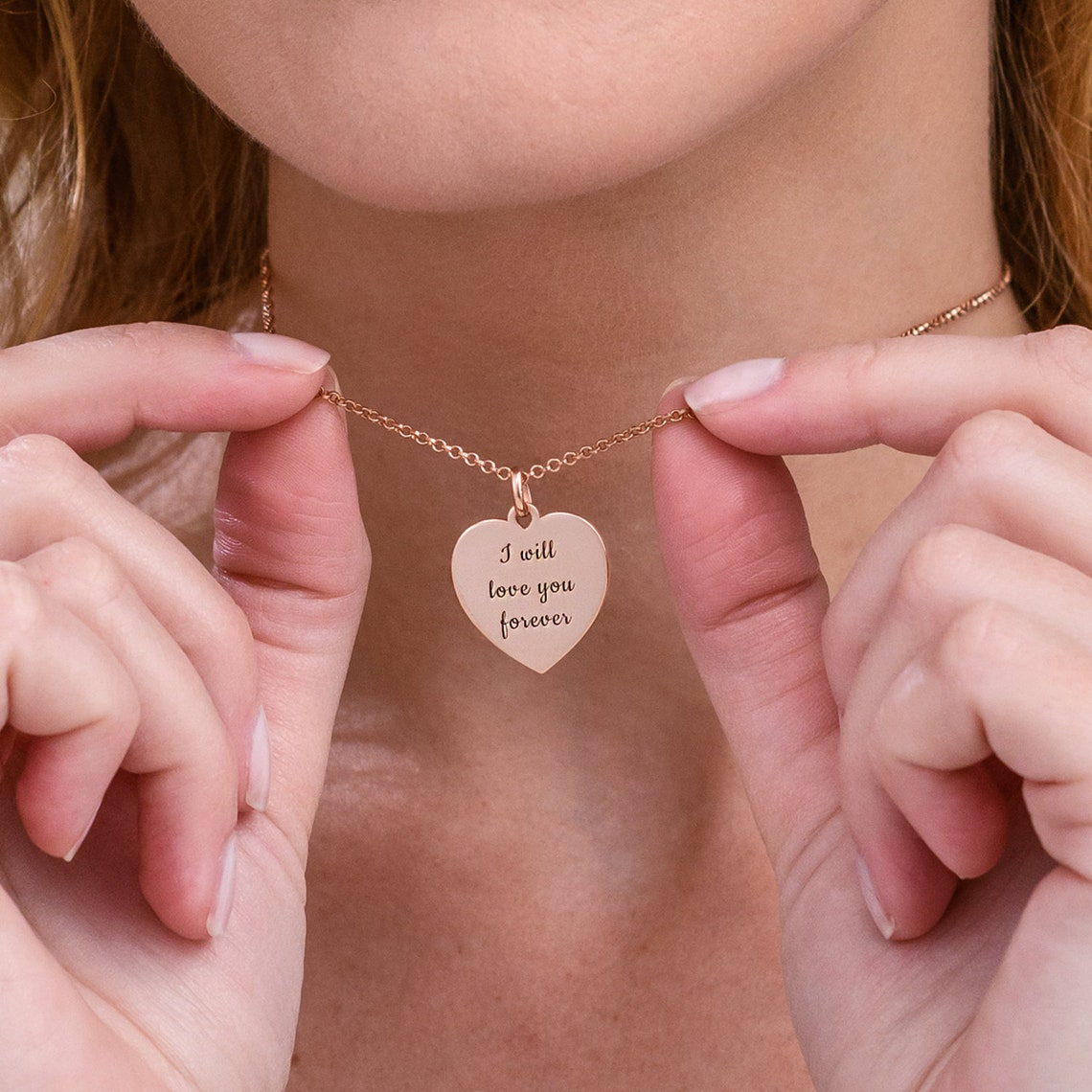Collar de corazón con grabado personalizado