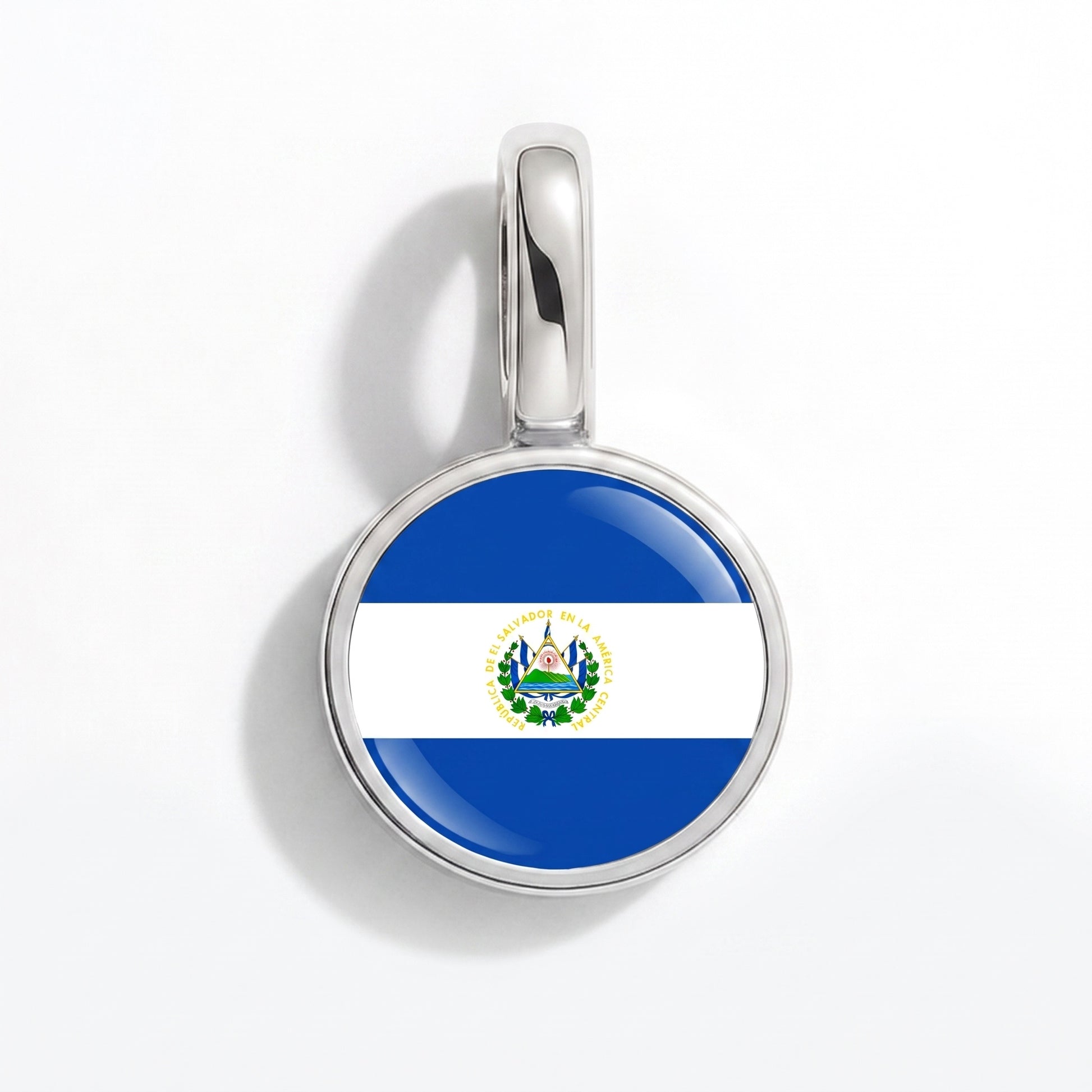 Charm bandera El Salvador – redonda plata