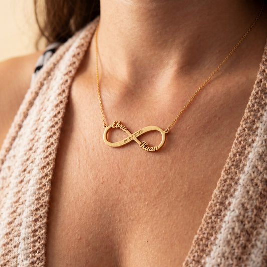Collar de Amor Infinito con Grabado