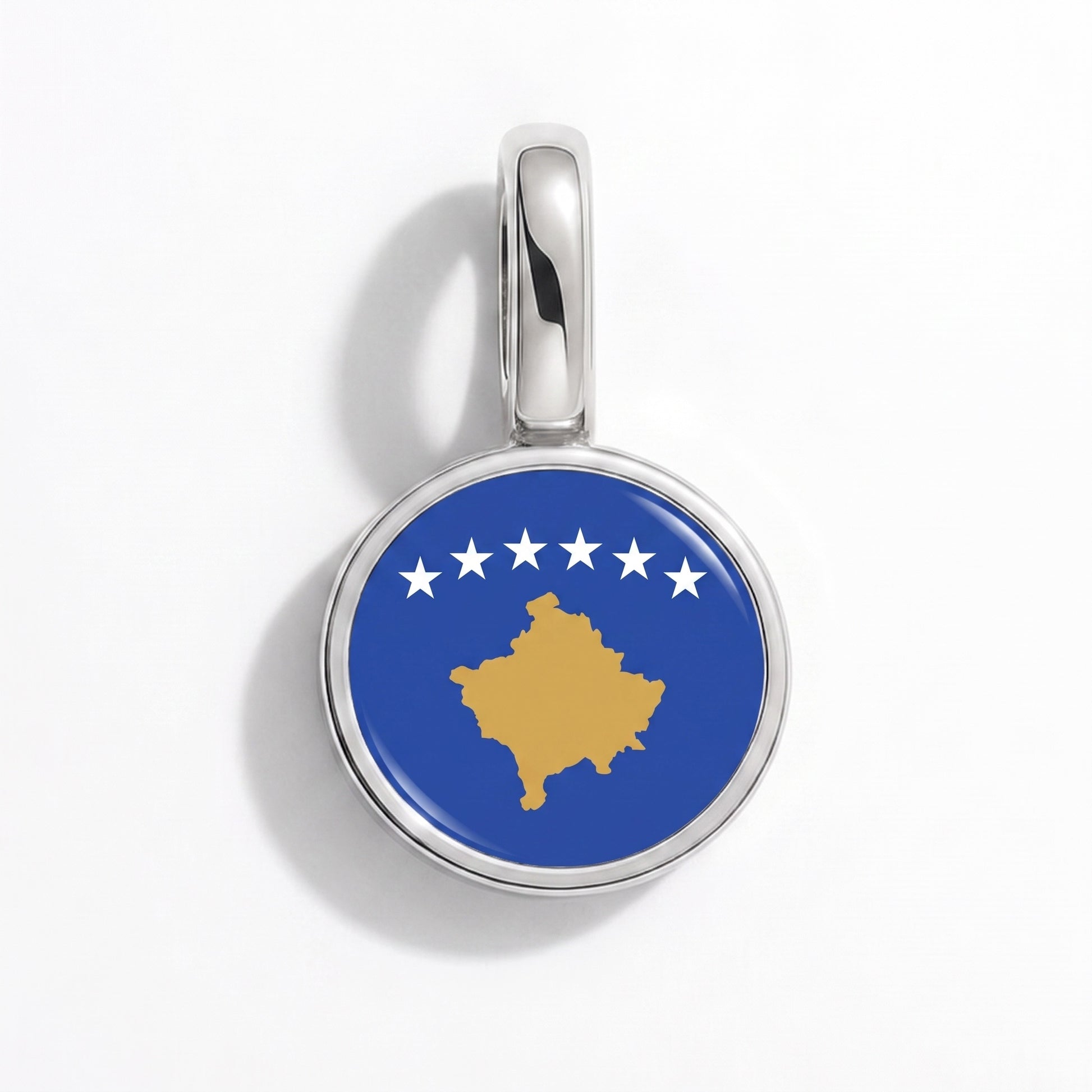 Charm bandera Kosovo – redonda plata