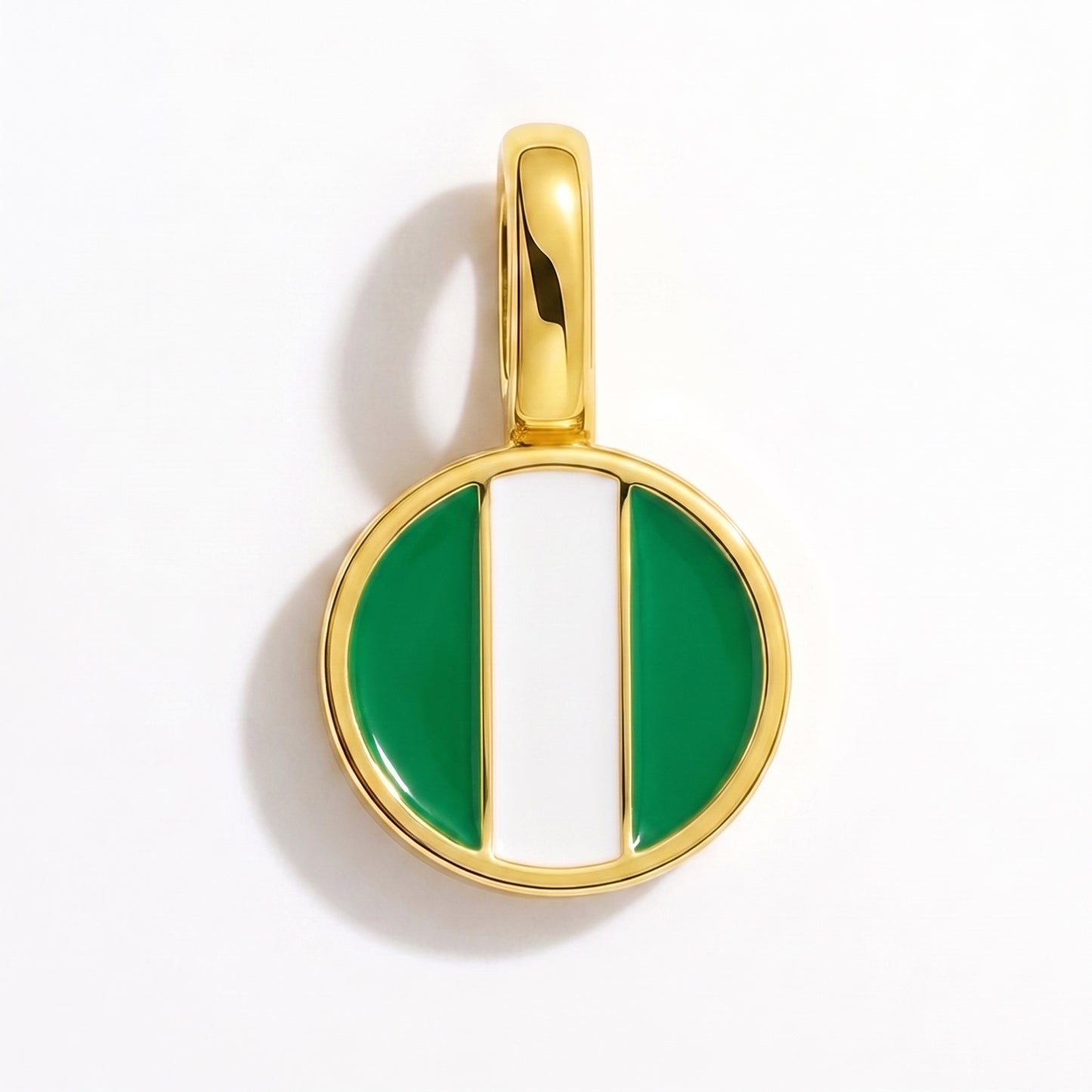 Charm bandera Nigeria – redonda oro