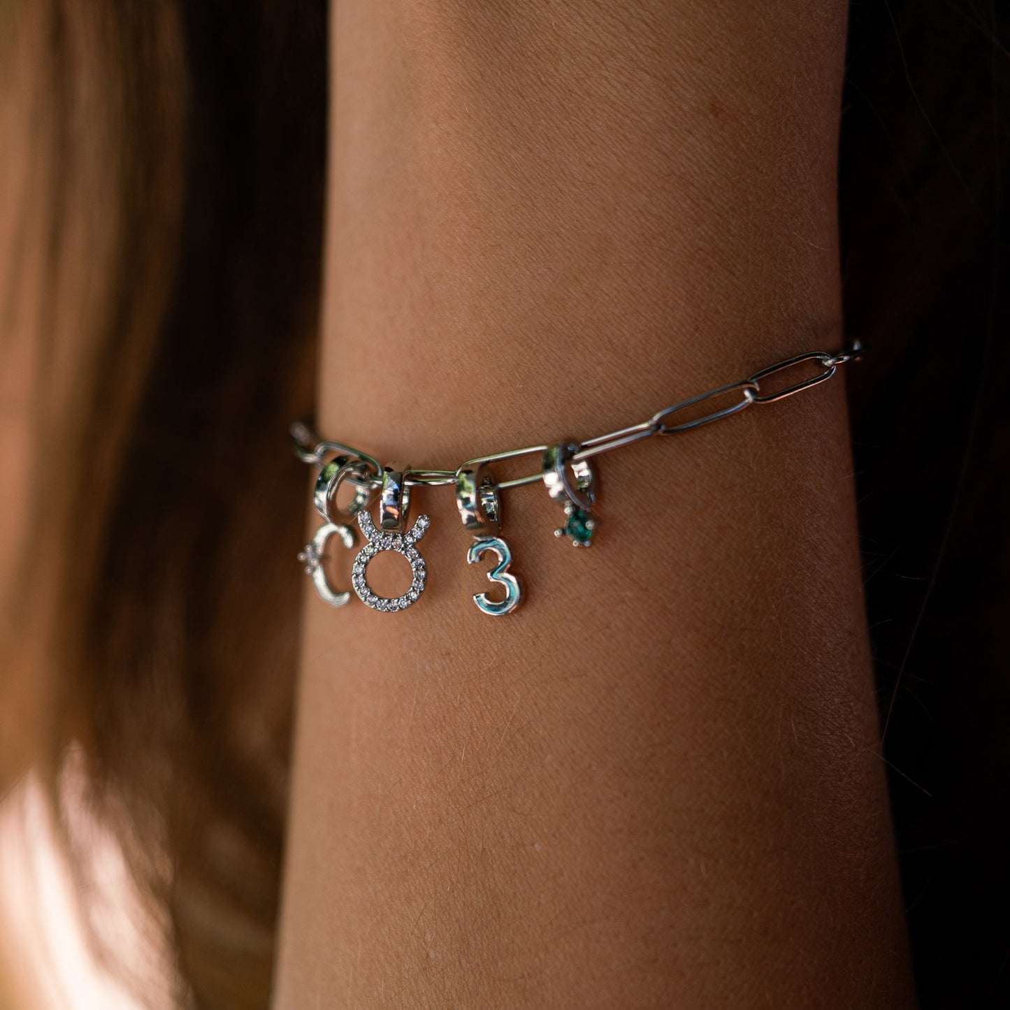 Pulsera de charms tipo paperclip - personalizable