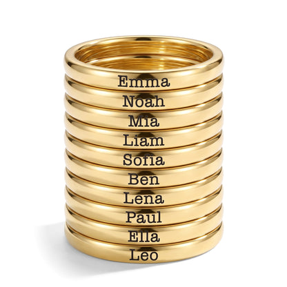 Anillo fino apilable con nombre – oro – 10 anillos apilados