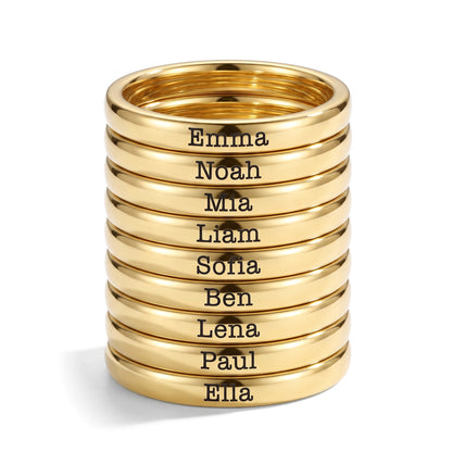Anillo fino apilable con nombre – oro – 9 anillos apilados
