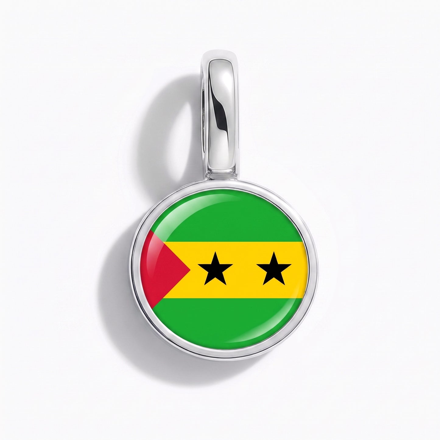 Charm bandera Santo Tomé y Príncipe – redonda plata